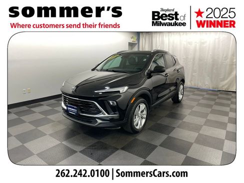 Used 2024 Buick Encore GX Preferred w/ Comfort Package image 2