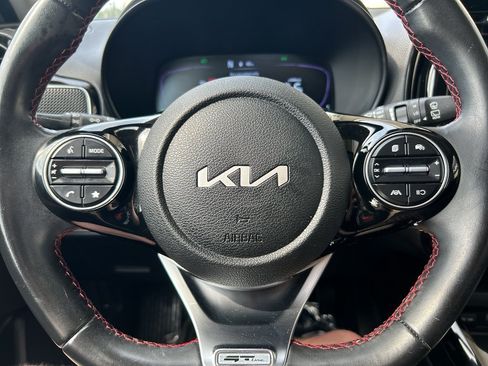 Used 2023 Kia Soul GT-Line FWD image 25