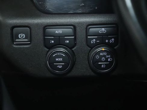 Used 2024 Chevrolet Silverado 1500 RST image 23