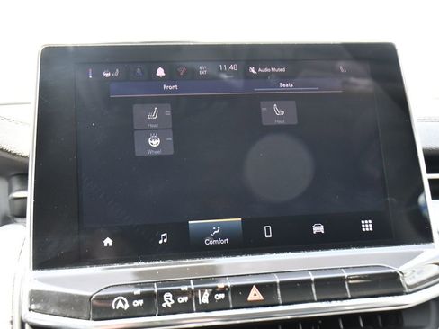 Used 2022 Jeep Compass Latitude AWD/4WD image 32