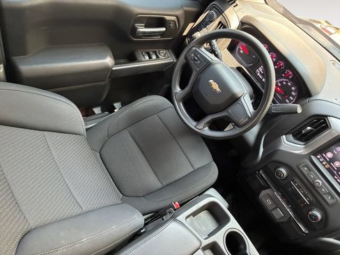 Used 2020 Chevrolet Silverado 1500 Custom w/ Custom Value Package AWD/4WD image 15