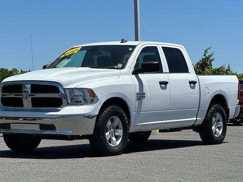 Used 2023 RAM 1500 Classic SLT w/ Electronics Group AWD/4WD image 8