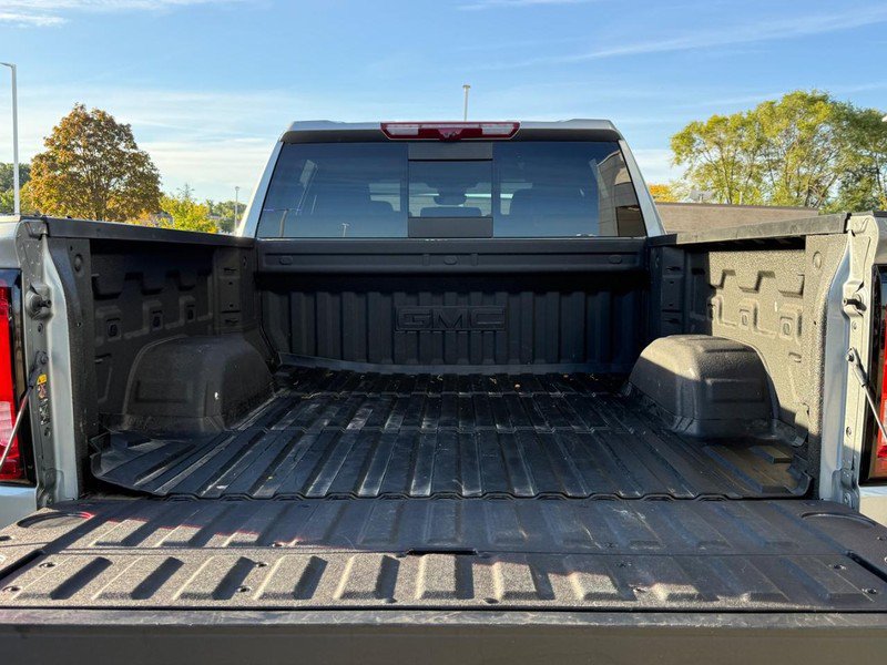 Used 2026 GMC Sierra 1500 AT4 w/ AT4 Premium Package AWD/4WD image 6