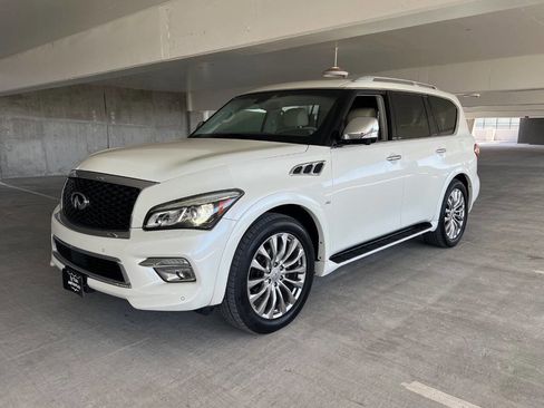 Used 2016 INFINITI QX80 4WD w/ Deluxe Technology Package image 11