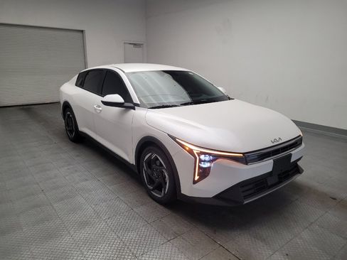 Used 2025 Kia K4 EX FWD image 13