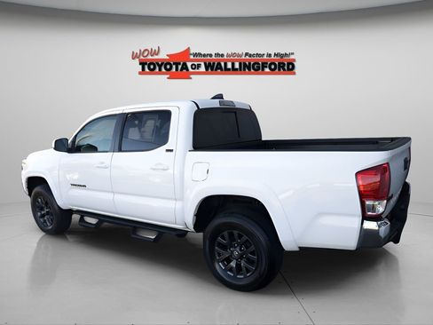 Certified 2023 Toyota Tacoma SR5 AWD/4WD image 6