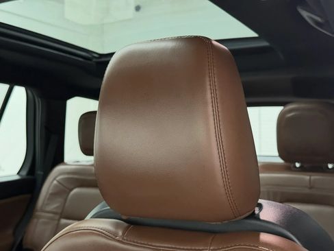 Used 2021 Lincoln Aviator Reserve w/ Equipment Group 208A RWD image 32