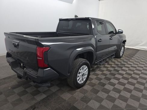 Used 2025 Toyota Tacoma SR5 AWD/4WD image 2