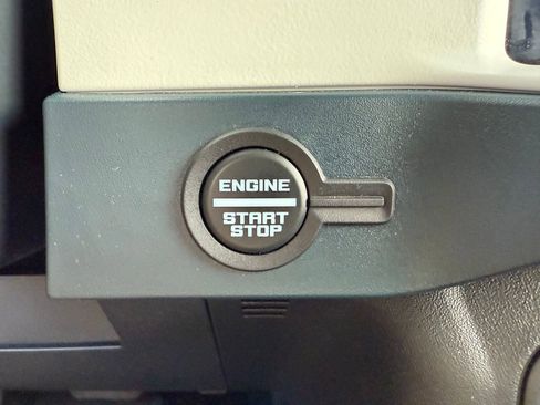 Used 2025 Ford Bronco Heritage Edition AWD/4WD image 29
