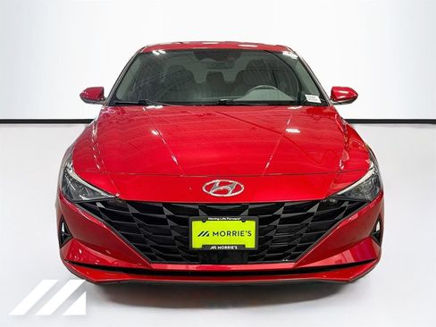 Used 2023 Hyundai Elantra SEL w/ Convenience Package FWD image 2