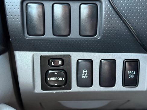 Used 2014 Toyota Tacoma 4x4 Access Cab w/ SR5 Package image 20