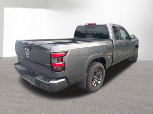 Used 2025 Nissan Frontier SV w/ SV Convenience Package AWD/4WD image 3