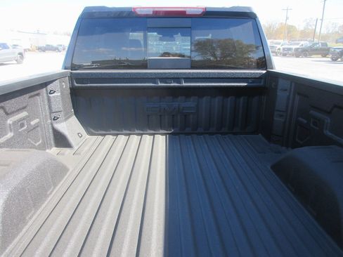 New 2026 GMC Sierra 1500 AT4 image 7