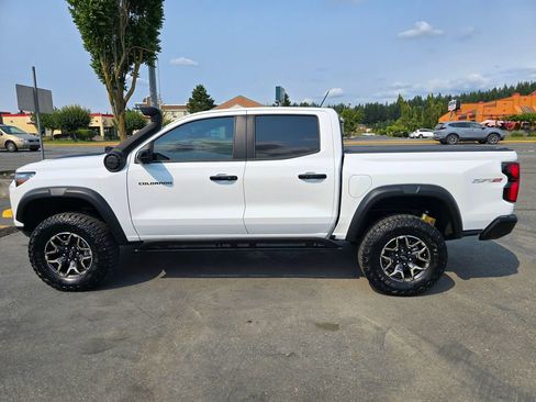 Used 2023 Chevrolet Colorado ZR2 w/ ZR2 Convenience Package III AWD/4WD image 4