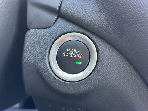 Used 2024 Chevrolet Equinox LT image 30