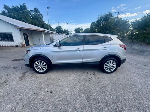 Used 2022 Nissan Rogue Sport S image 6