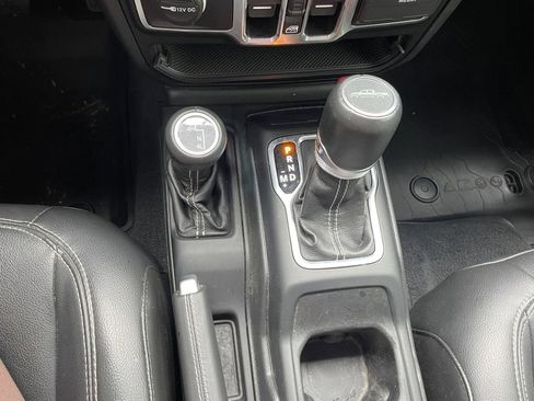 Used 2022 Jeep Gladiator Overland w/ Popular Equipment Package image 20