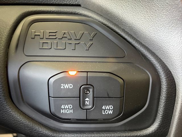 New 2026 RAM 2500 Big Horn AWD/4WD image 25
