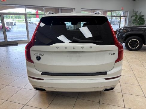Used 2017 Volvo XC90 T6 Momentum w/ Vision Package AWD/4WD image 4