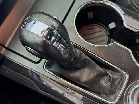 Certified 2019 Ford Explorer XLT w/ Equipment Group 201A image 17