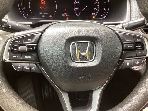 Used 2018 Honda Accord LX image 14