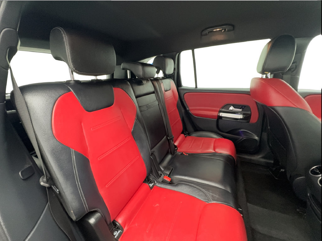Used 2023 Mercedes-Benz GLB 250 4MATIC image 33