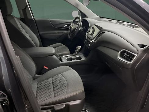 Used 2022 Chevrolet Equinox LT FWD image 10