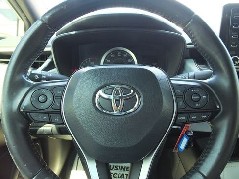 Used 2020 Toyota Corolla SE FWD image 17