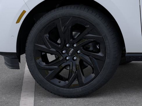 New 2026 Lincoln Navigator Black Label AWD/4WD image 19