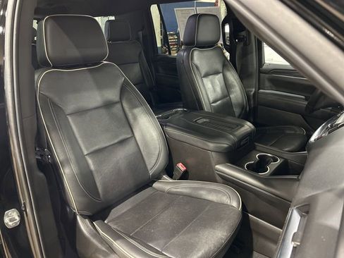 Used 2021 GMC Yukon XL SLT AWD/4WD image 43