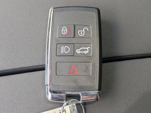 Certified 2025 Land Rover Range Rover Velar S AWD/4WD image 30