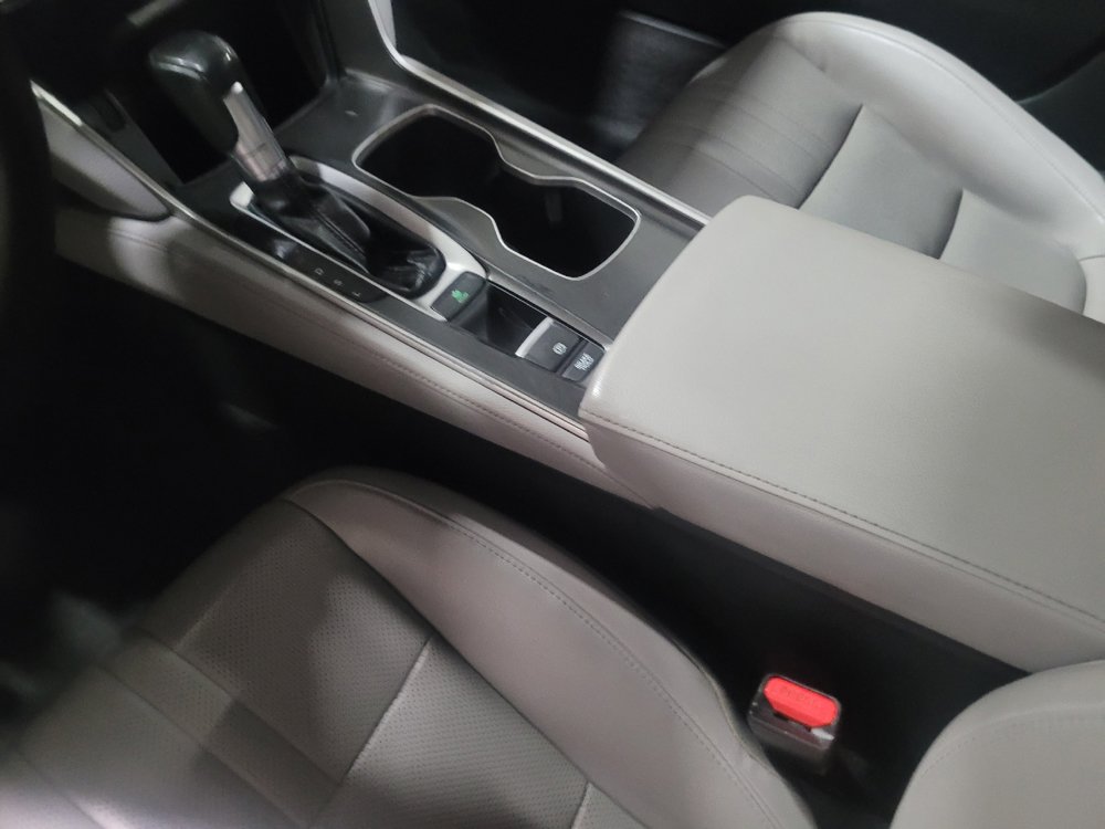 Used 2018 Honda Accord EX-L image 26