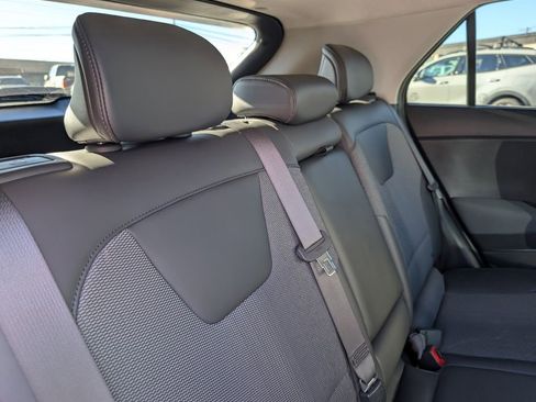 Certified 2023 Kia Niro Wind image 18