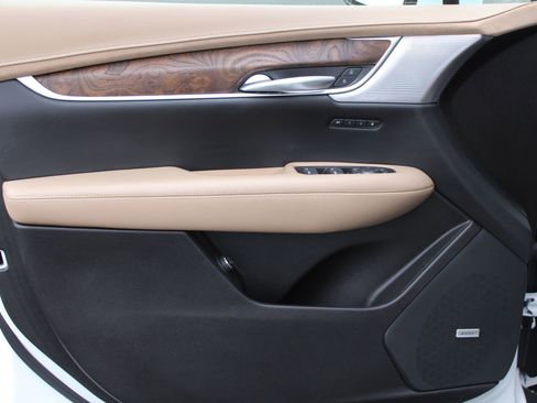 Used 2023 Cadillac XT5 Premium Luxury w/ Platinum Package image 9