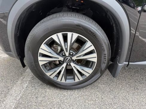 Used 2023 Nissan Rogue SV AWD/4WD image 11
