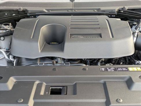 New 2026 Land Rover Defender 110 X-Dynamic SE AWD/4WD image 19