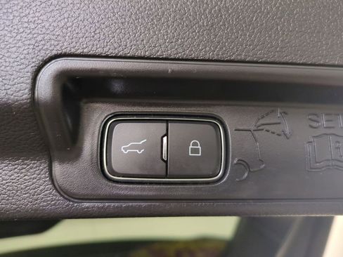 Used 2021 Ford Explorer Limited w/ Hybrid Equipment Group 310A image 14