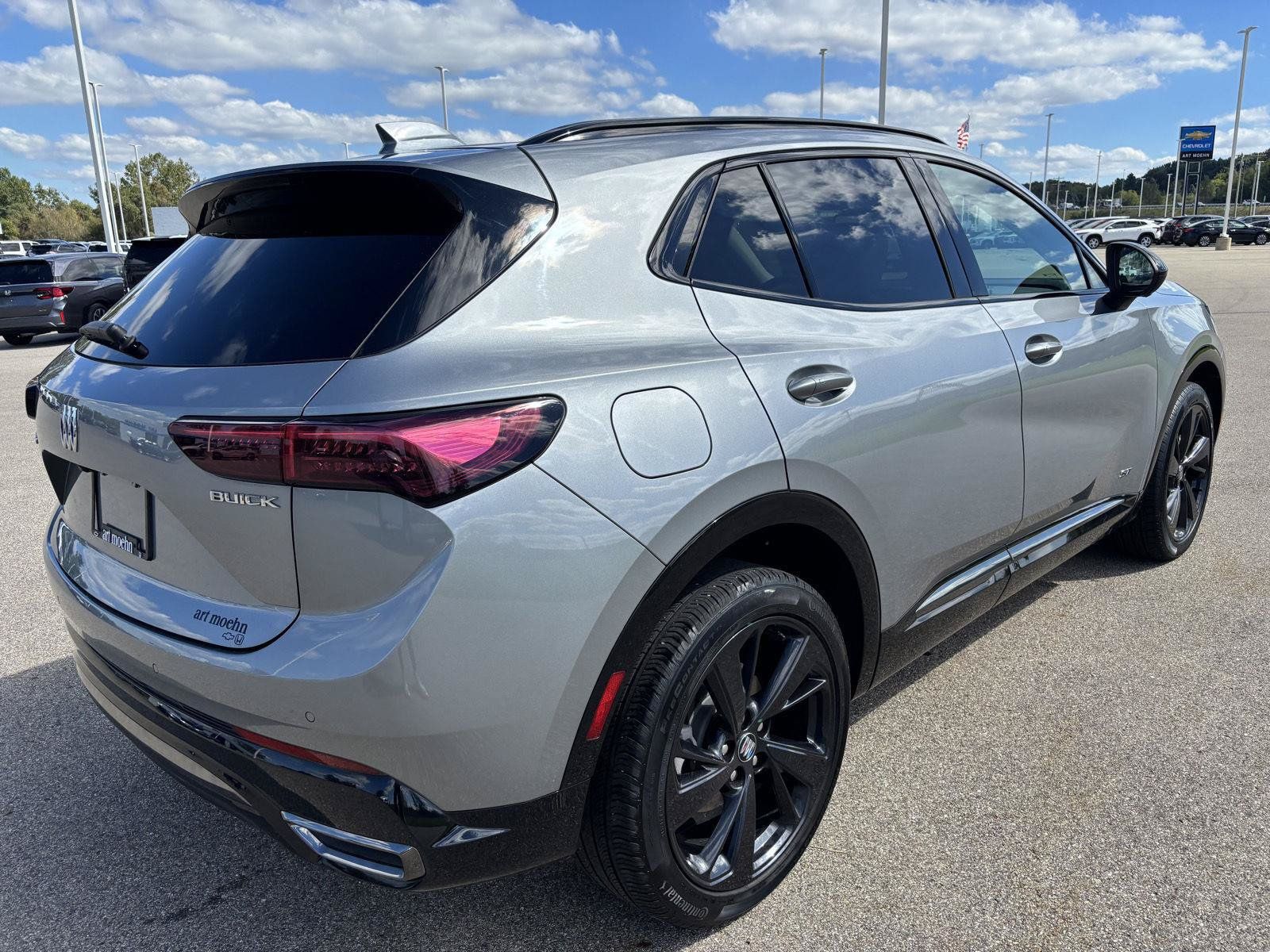 Used 2024 Buick Envision Sport Touring AWD/4WD image 5