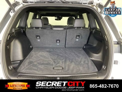Used 2023 Jeep Grand Cherokee Altitude AWD/4WD image 30