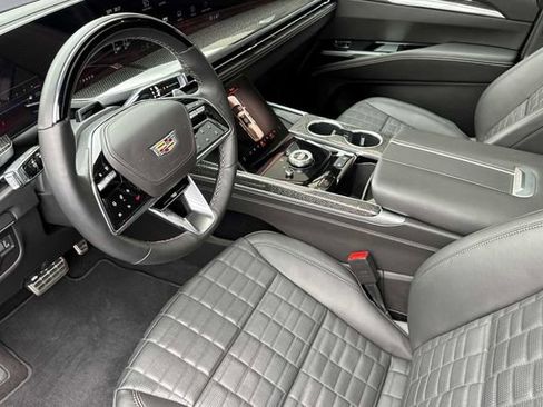 Certified 2025 Cadillac Escalade V image 9