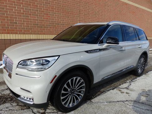 Used 2024 Lincoln Aviator Reserve w/ Equipment Group 201A image 1