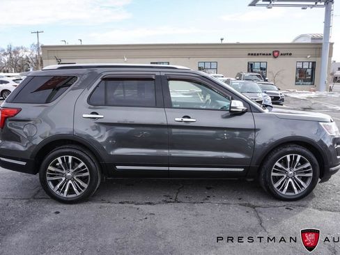 Used 2019 Ford Explorer Platinum image 25