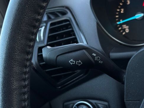 Used 2017 Ford Escape Titanium image 32