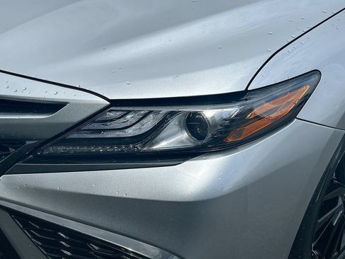 Used 2024 Toyota Camry XSE FWD image 9