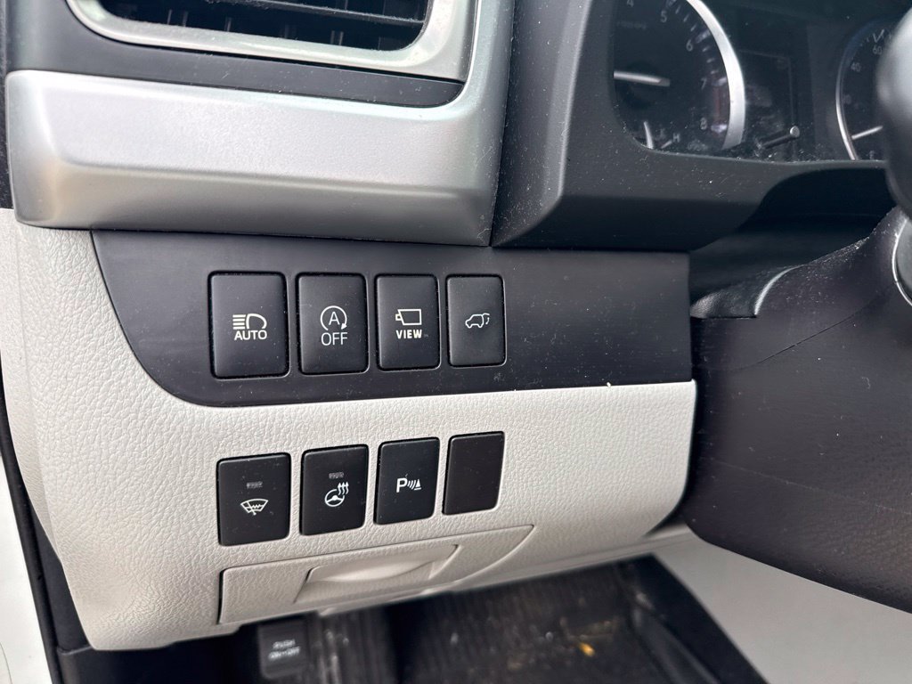 Used 2017 Toyota Highlander Limited Platinum AWD/4WD image 19