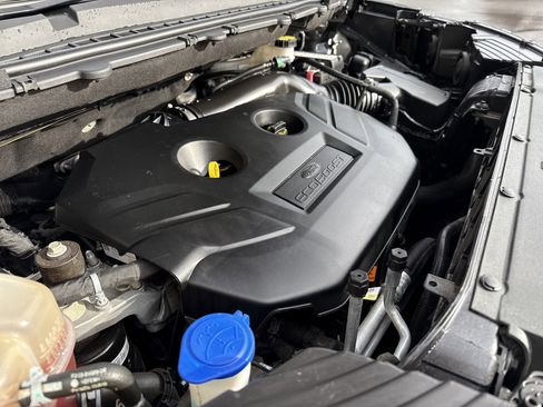 Used 2018 Ford Edge Titanium w/ Technology Package image 23