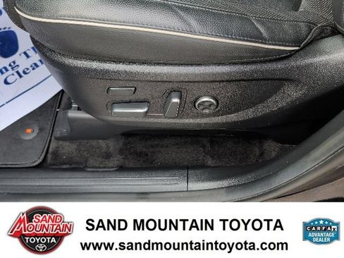 Used 2025 Hyundai Palisade Limited FWD image 16