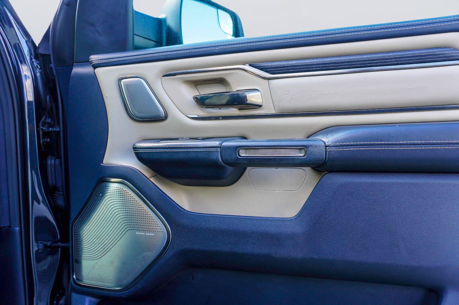 Used 2019 RAM 1500 Limited AWD/4WD image 15