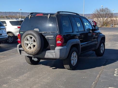 Used 2004 Jeep Liberty Sport w/ PWR Convenience Group image 3