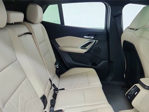 Used 2025 BMW X2 xDrive28i image 24